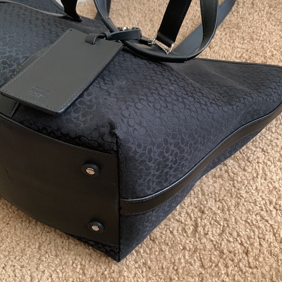 Coach - Picture 11 of 16